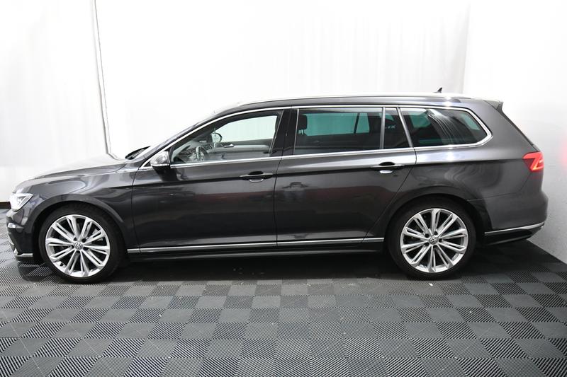 VW Passat Variant
