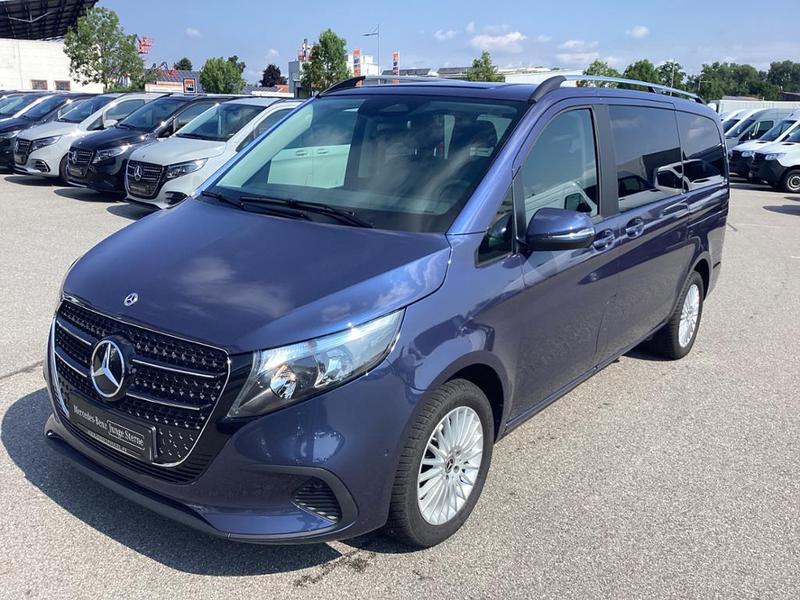 Mercedes-Benz V 220