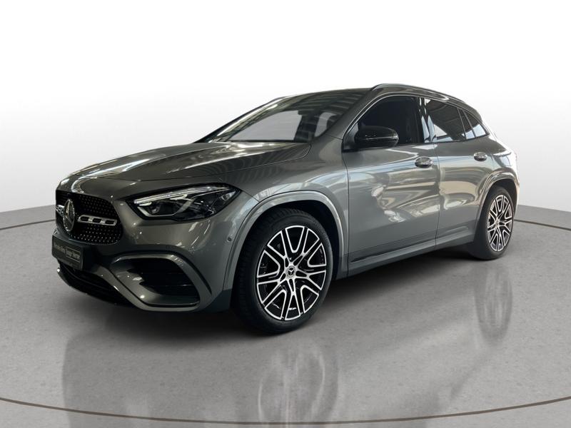 Mercedes-Benz GLA 200