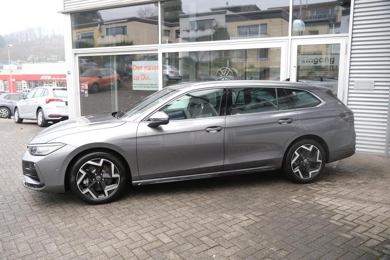 VW Passat Variant