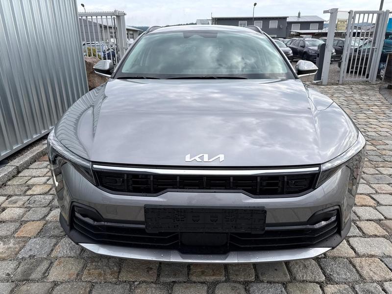 Kia K4